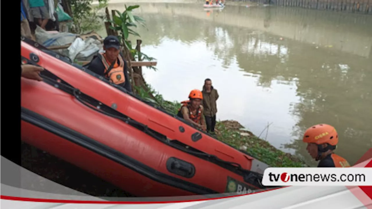 Sedang Bercanda, Seorang Bocah dan Remaja Laki-laki Hanyut di Kali Ciliwung