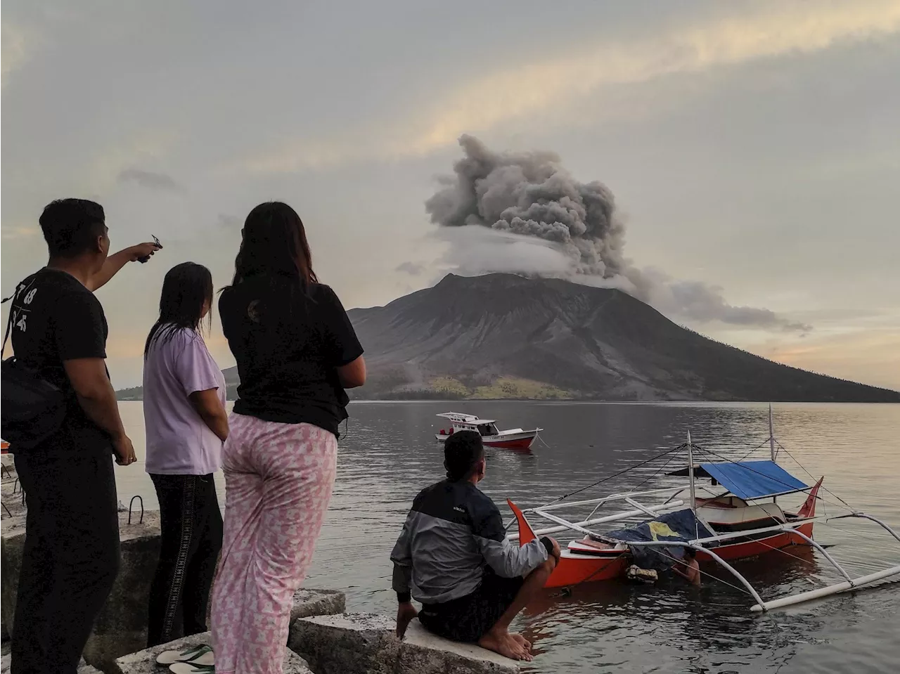 Vulkan Ruang in Indonesien: Höchste Alarmstufe nach nächtlicher Eruption