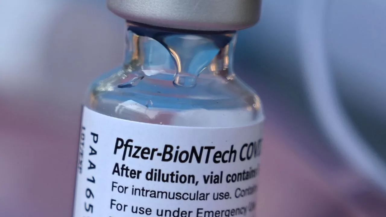 Physical therapist misleadingly ties Covid vaccine to thyroid problems