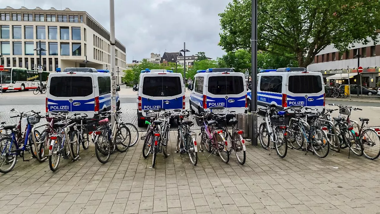 'Gefahr so groß wie noch nie': Rechte Gesinnung - mehr als 400 Polizisten unter Verdacht