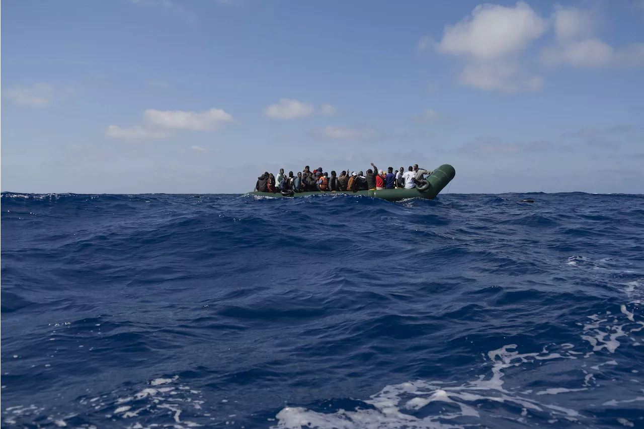 Migranti, notte di sbarchi a Lampedusa: arrivati in 333