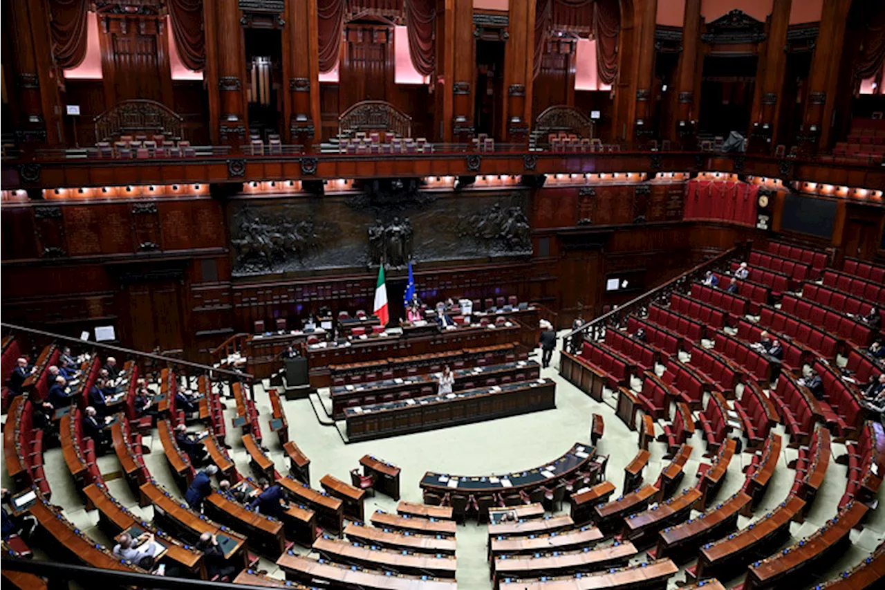 Le opposizioni a Fontana, rivedere i tempi sul ddl Autonomia