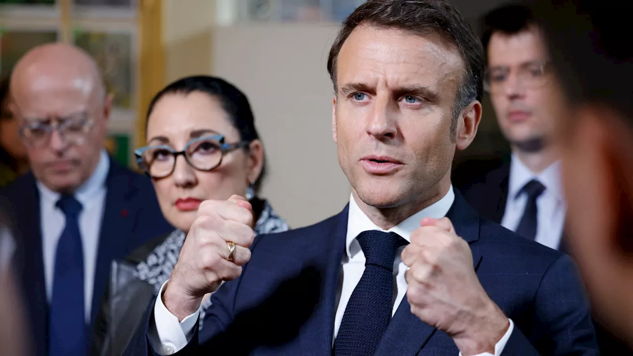 'Éloigner' les harceleurs des réseaux sociaux: pourquoi la promesse d’Emmanuel Macron sera difficile à...