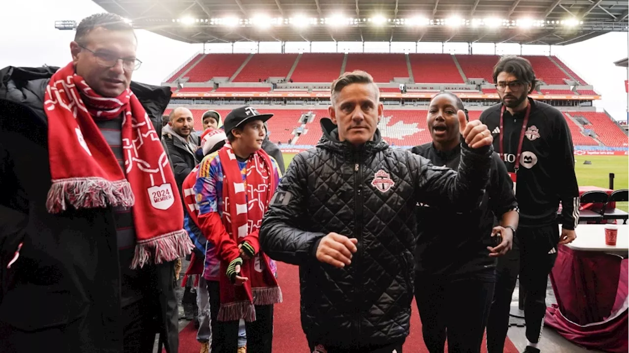 Toronto FC Coach John Herdman Enjoys Family Time in Vancouver