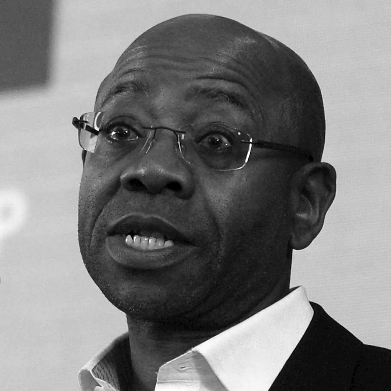 Bonang Mohale receives prestigious leadership award