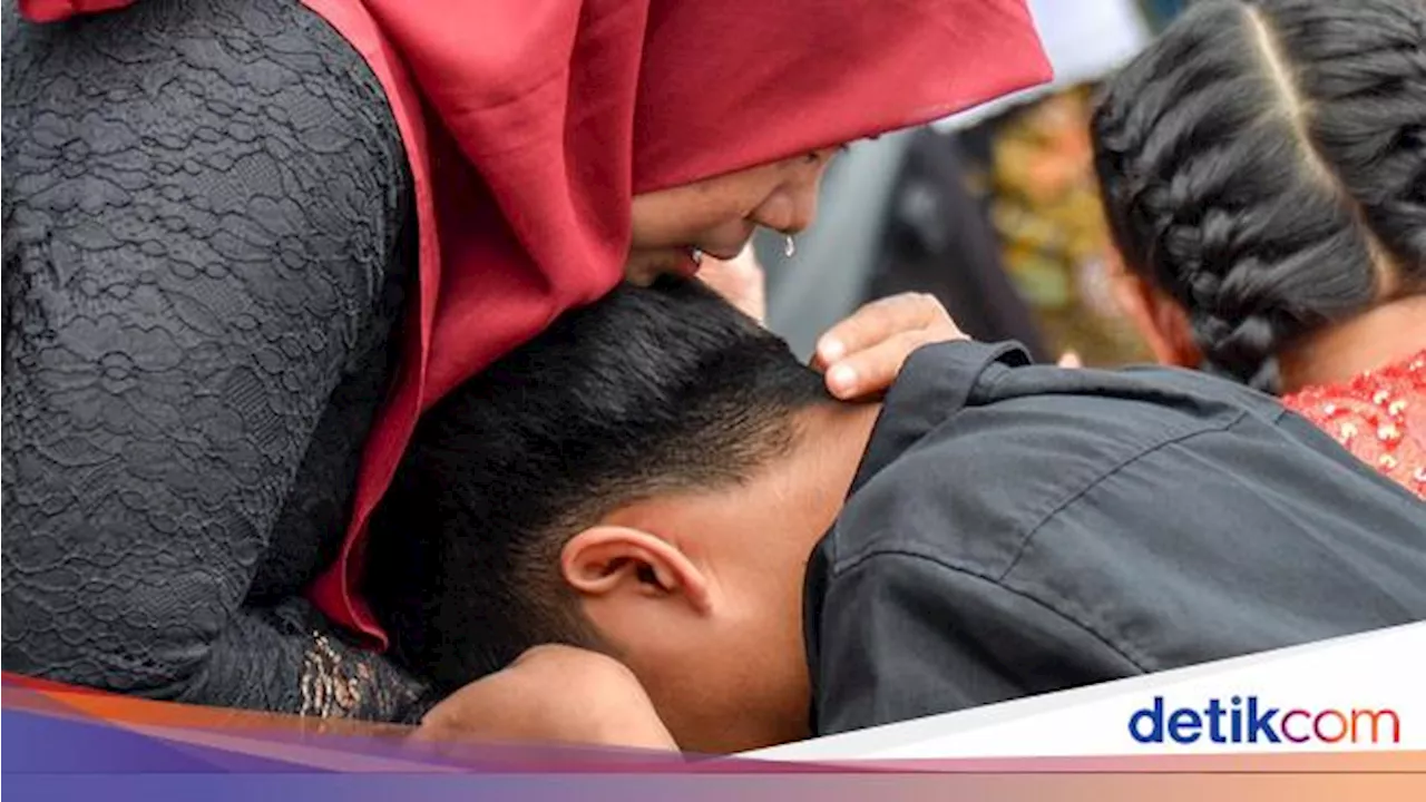 Tradisi Sungkeman Lebaran, Begini Sejarah dan Maknanya