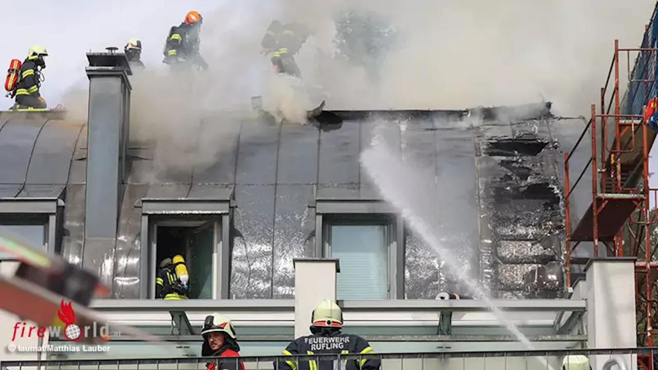 Oö: Feuer am Wohnhausdach nach Flämmarbeiten in Leonding