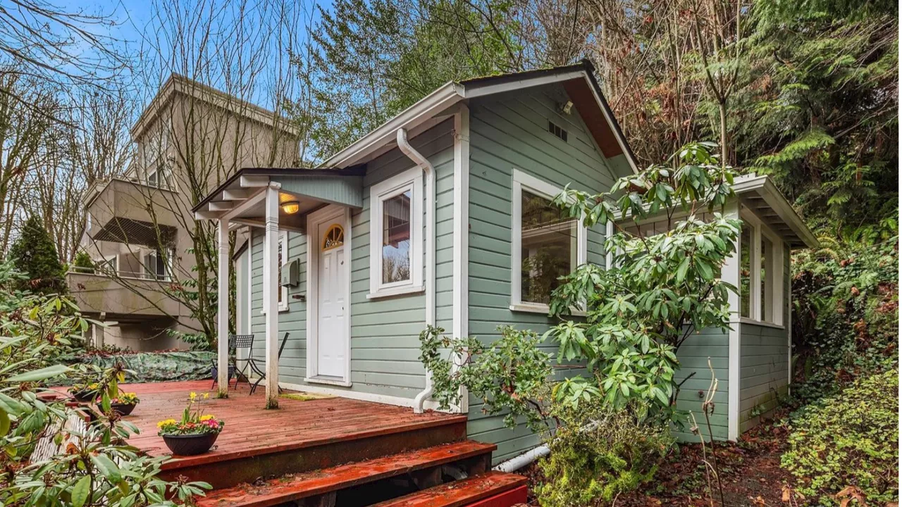 Seattle 'urban cabin' comes with history, above-median square foot price tag