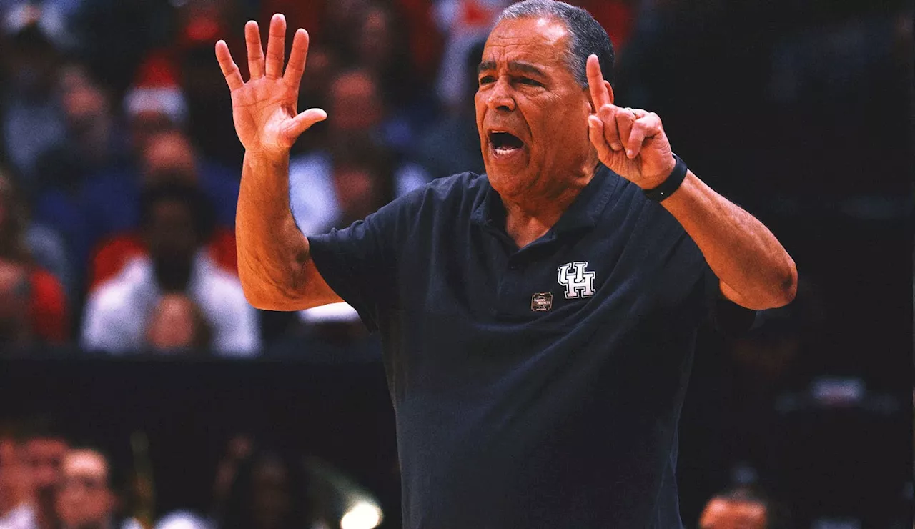 Houston's Kelvin Sampson edges UConn's Dan Hurley for AP coach of the year