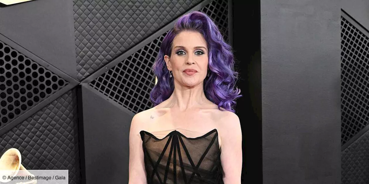 Les stars abandonnent la couleur violette pour leurs cheveux