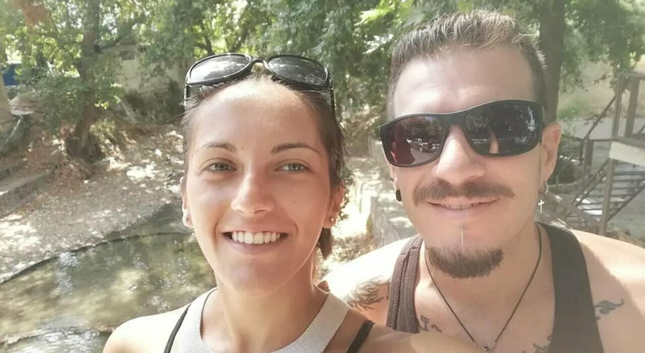 Indifferenza della polizia: giovane greca uccisa dall'ex fidanzato ad Atene