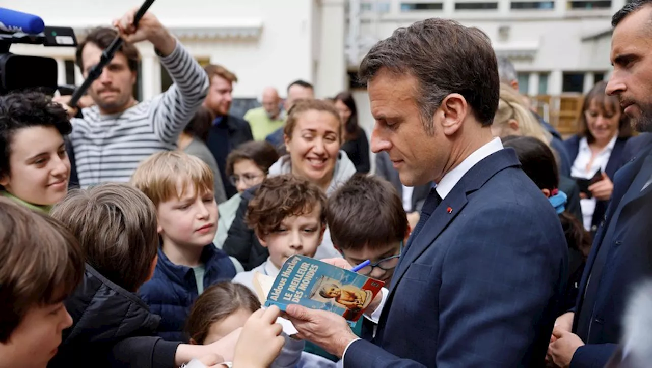 Emmanuel Macron souhaite un changement dans la formation des enseignants