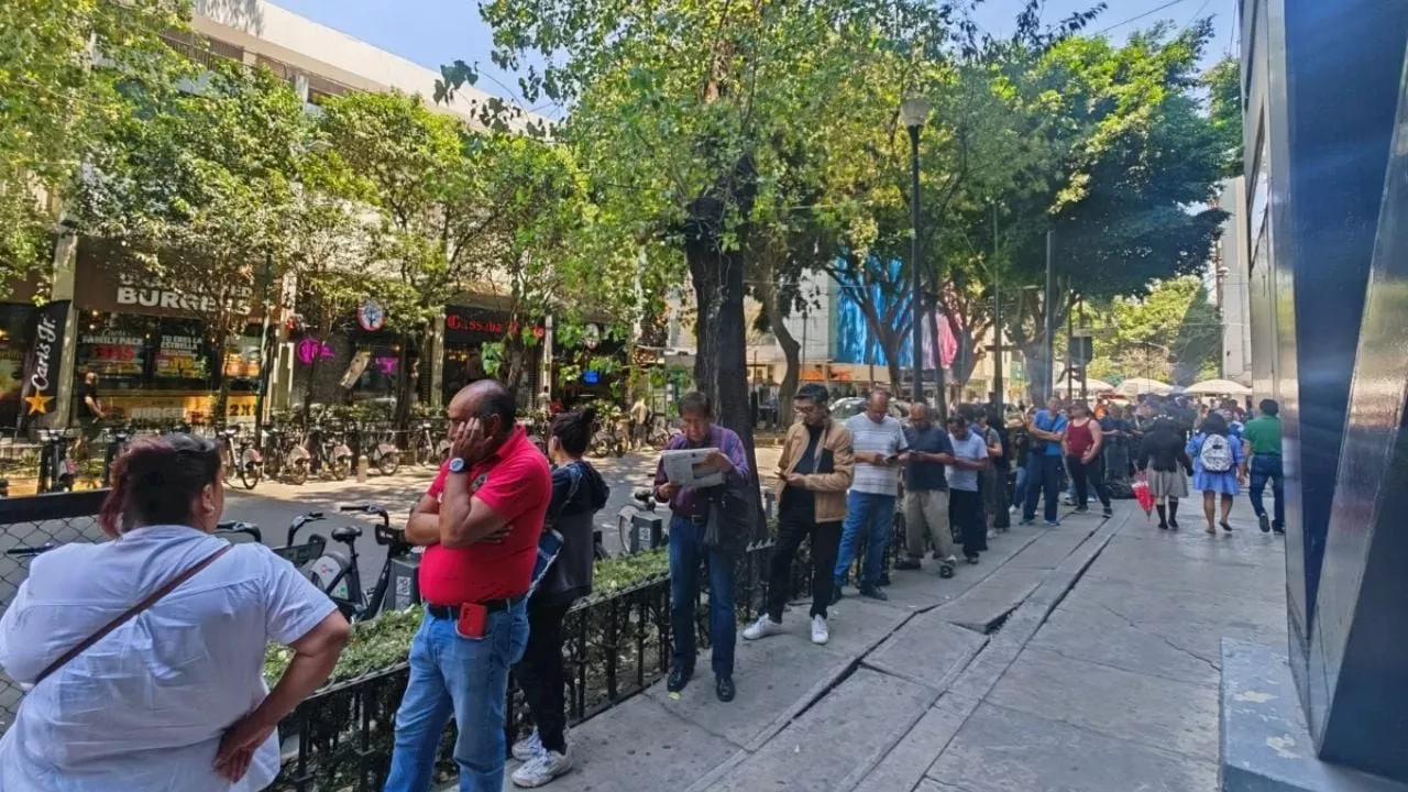 Alta demanda de artículos para observar el eclipse en Ciudad de México