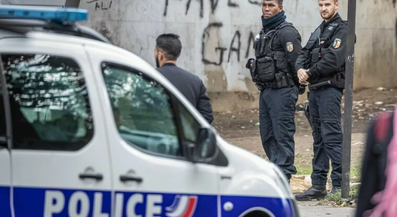 Ragazzino di 15 anni muore dopo essere stato aggredito a Parigi