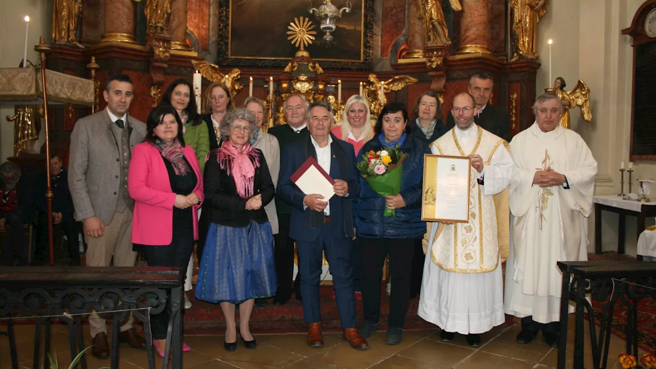 60 Jahre spielte Sepp Kraushofer an der Karlstettner Orgel