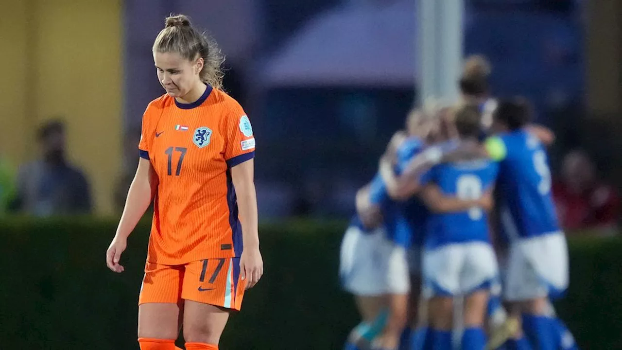 Valse start voor gehavend Oranje in EK-kwalificatie met nederlaag in Italië