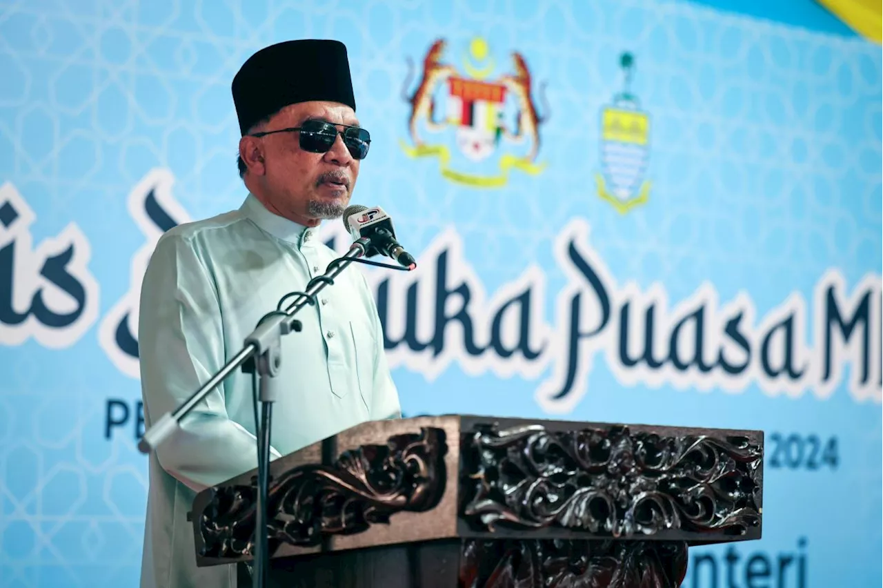 Govt committed to efforts to raise civil servants' salaries by year-end, says Anwar