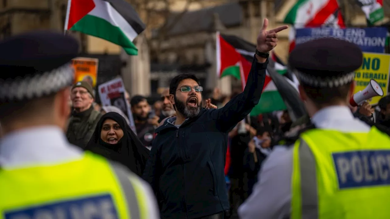 Ten arrested at pro-Palestine Al Quds Day march and Pro-Israel counter protest