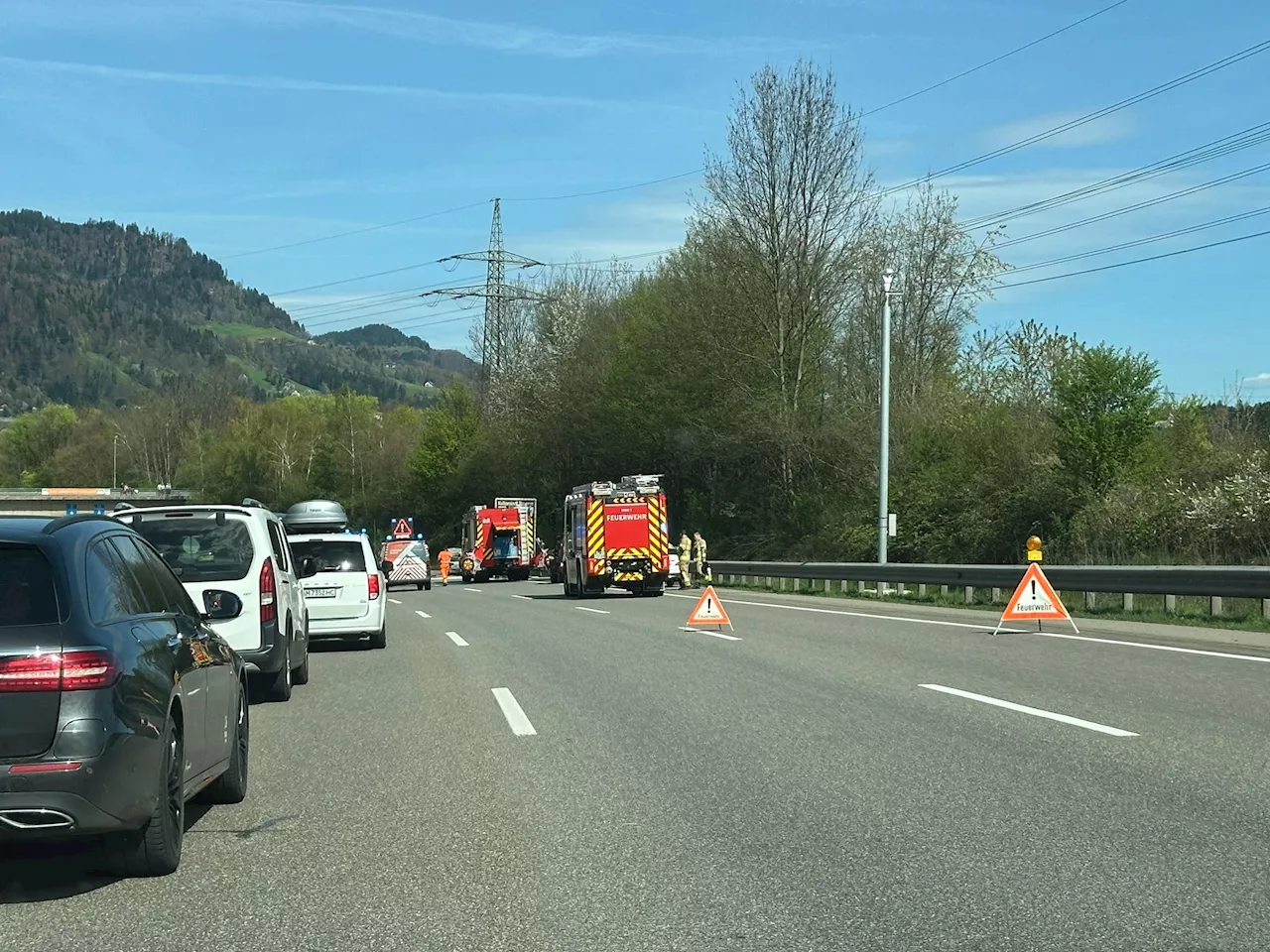 Pkw-Brand auf der A14 bei Wolfurt