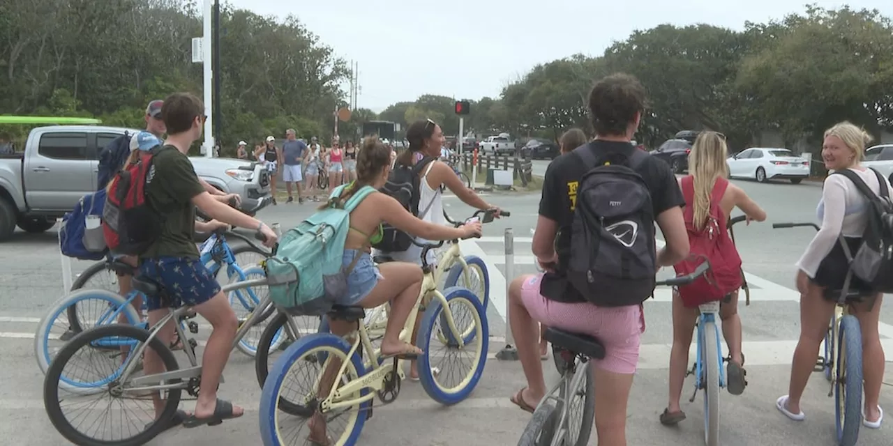 ‘Ruining our spring break’: Authorities cracking down on unruly teens at Florida beaches