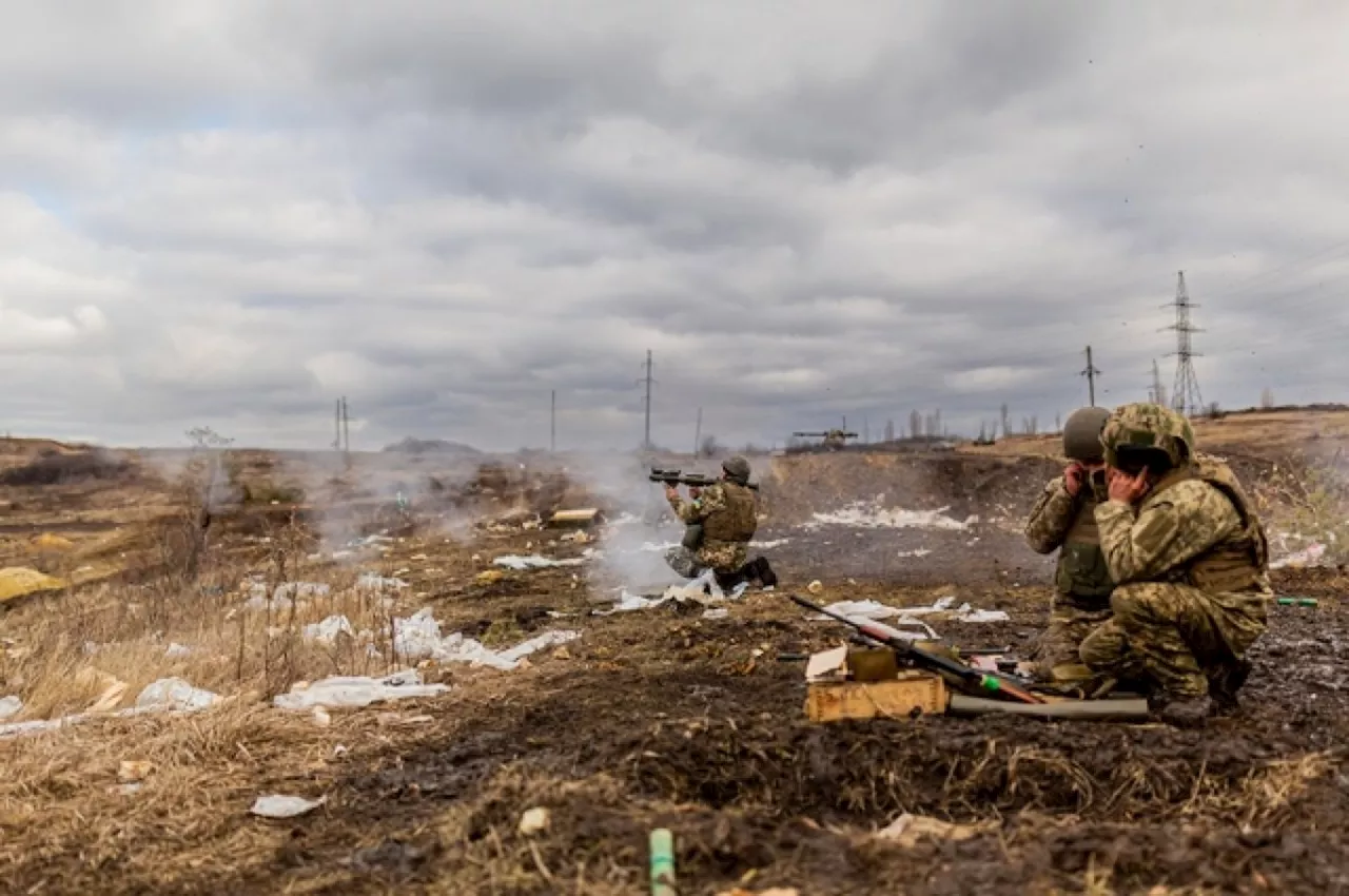 WSJ: ВСУ ищут снаряды в болотах из-за нехватки боеприпасов