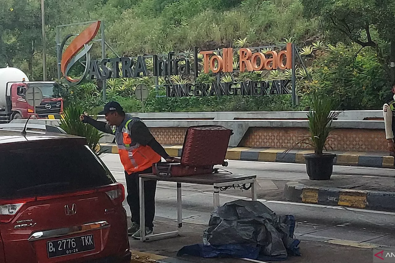 Pengelola tol Tangerang-Merak tambah mesin 'tap out' gerbang tol Merak