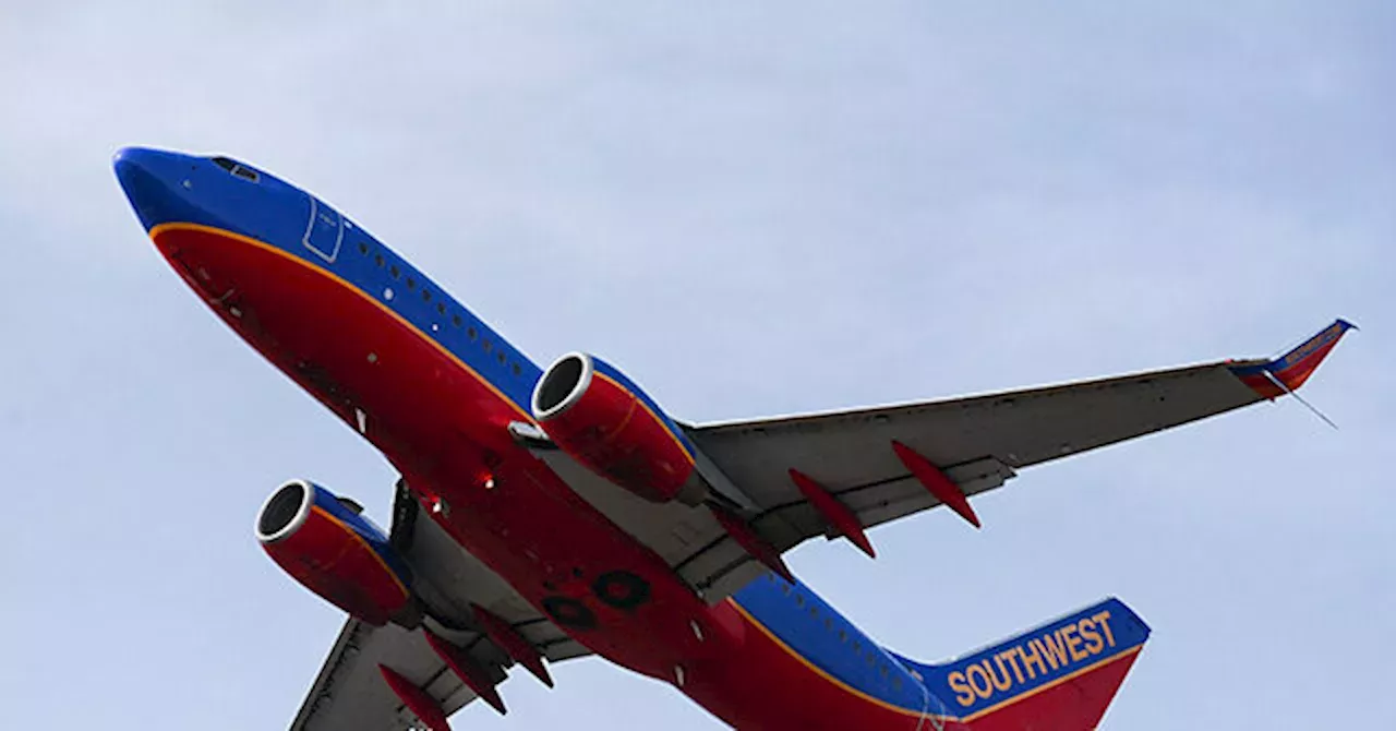 Southwest Airlines Flight Nearly Hits Air Traffic Control Tower ...