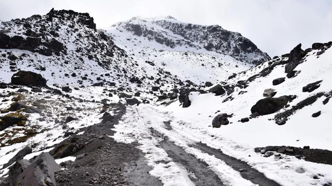 Trois alpinistes portés disparus après une avalanche au volcan Cayambe