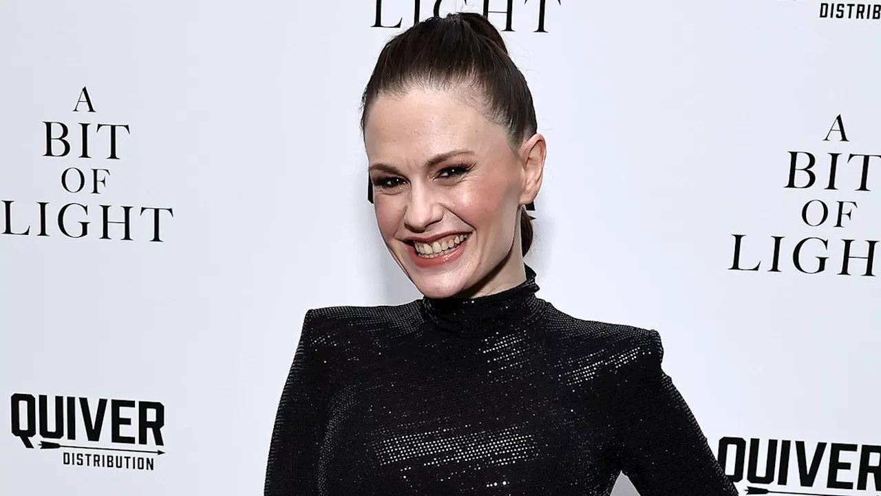 Anna Paquin Thanks Fans for Support After Using Cane at Film Premiere