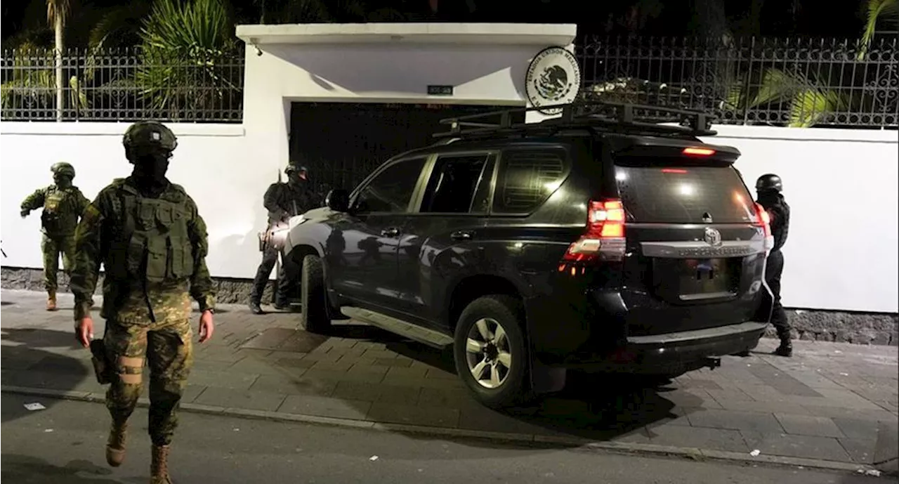 Policías ecuatorianos irrumpen en la embajada de México en Quito para detener al exvicepresidente Jorge Glas