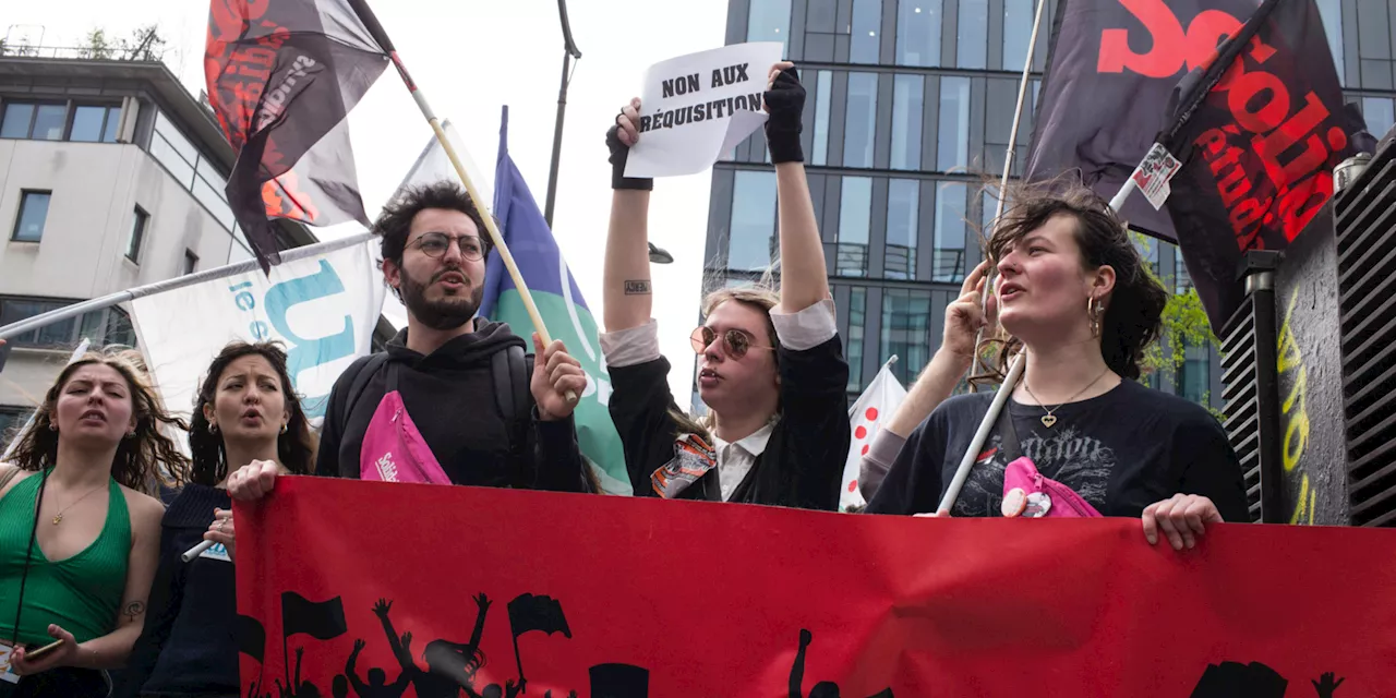 JO de Paris 2024 : une centaine d'étudiants manifestent contre les logements Crous réquisitionnés