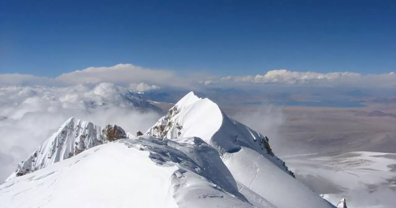 ¿Por qué hay carreteras en la cima del Himalaya? Esta imagen de la NASA comprueba el sorprendente fenómeno natural