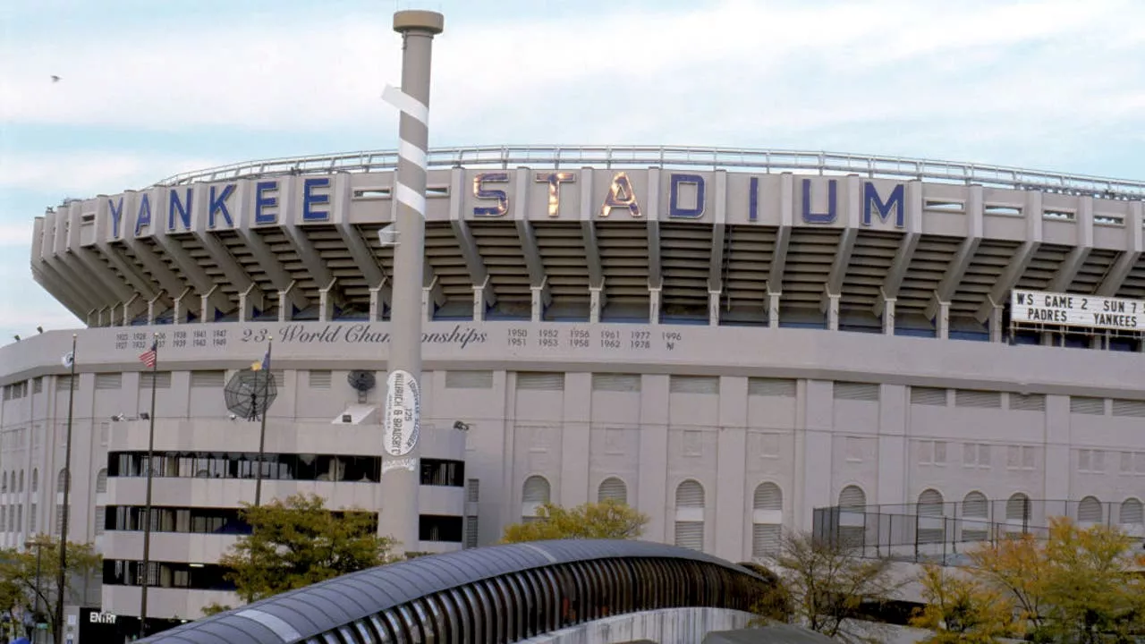 Earthquake Shakes Bronx During Yankees' Batting Practice