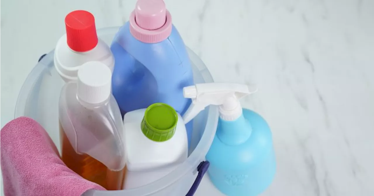 Debunking Popular Cleaning Myths: Vinegar and Baking Soda