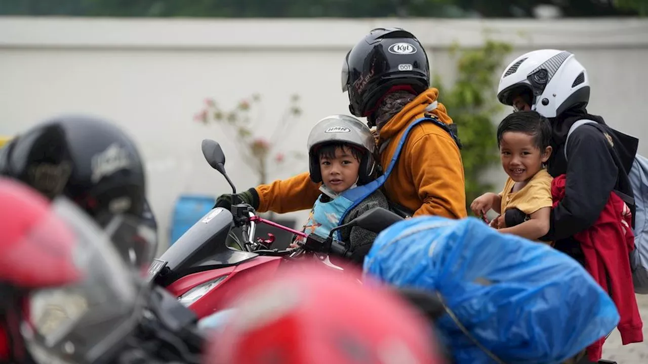 Pemudik Sepeda Motor Diantar PT Astra Honda Motor Mudik Balik Bareng Honda