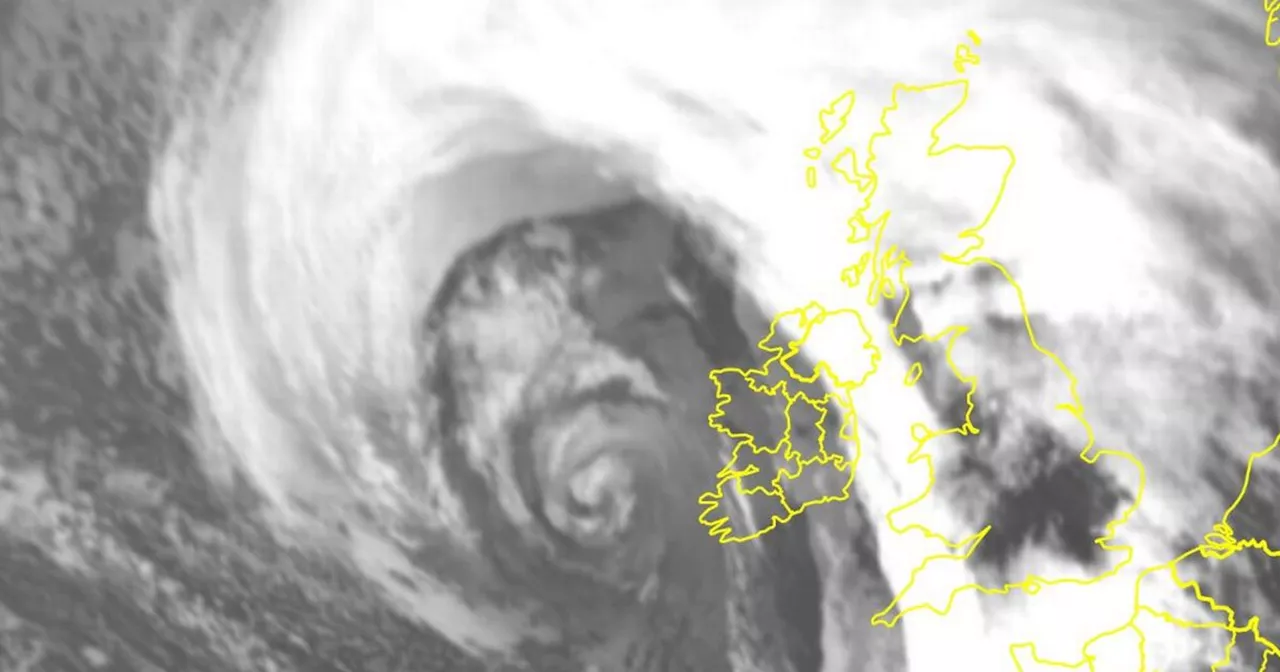 Storm Kathleen LIVE: Weather warning latest and storm tracker as winds to batter Ireland this weekend