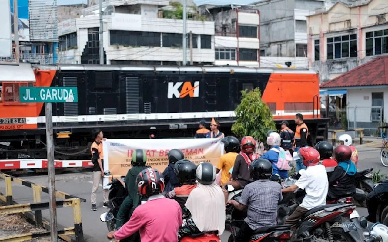 Antisipasi Macet di Pelintasan, Irjen Rachmad Minta KA Babaranjang Atur Waktu Perjalanan