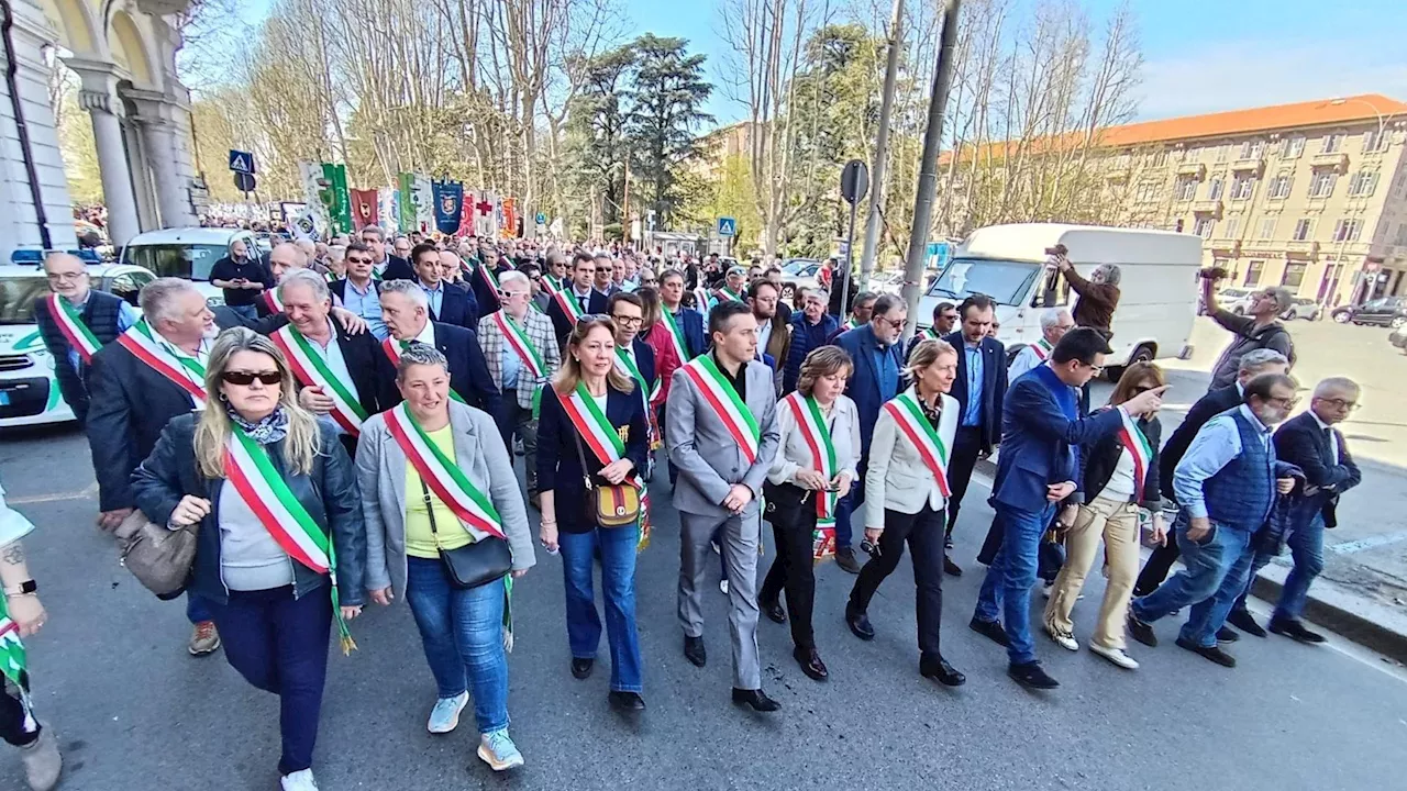 Bettega al corteo contro il deposito nucleare: “Dobbiamo capire le conseguenze di questa scelta”