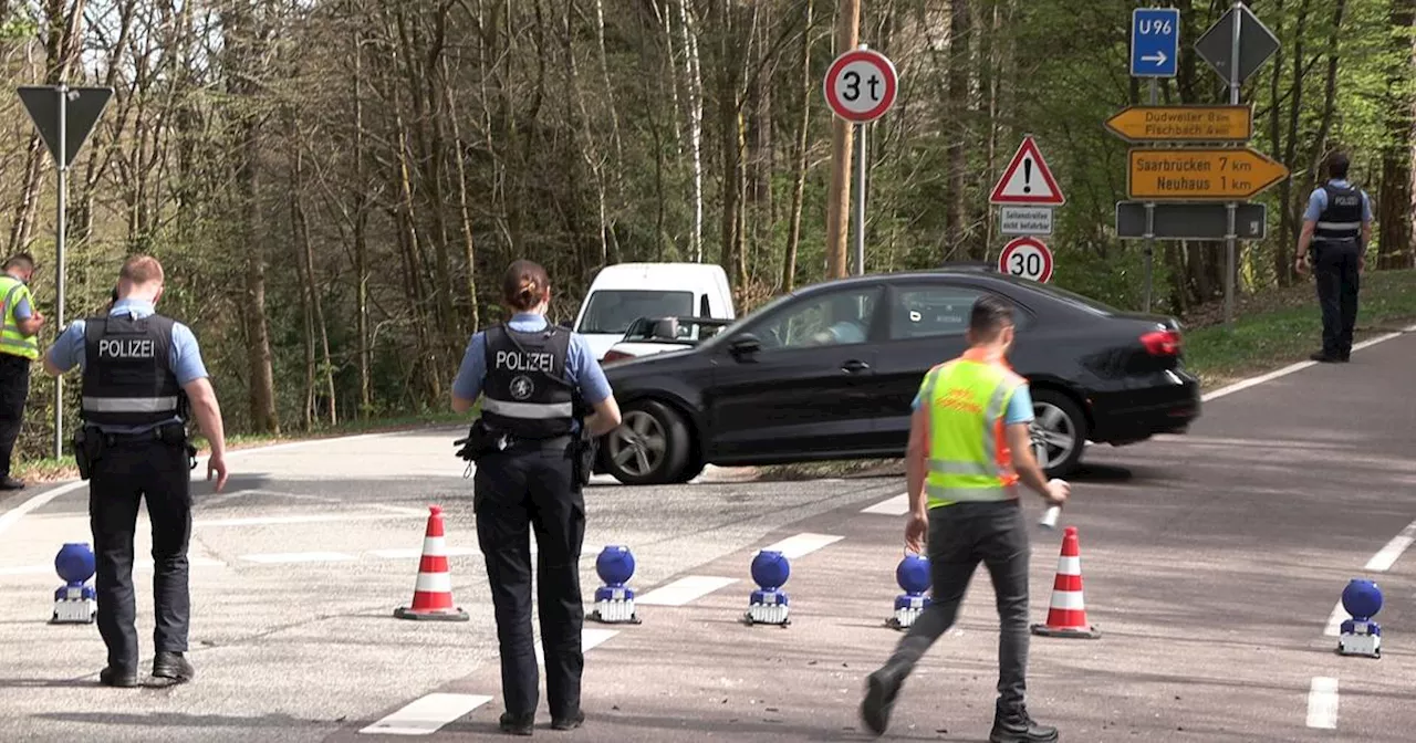 Riegelsberg: Motorradfahrer (41) bei Unfall schwer verletzt