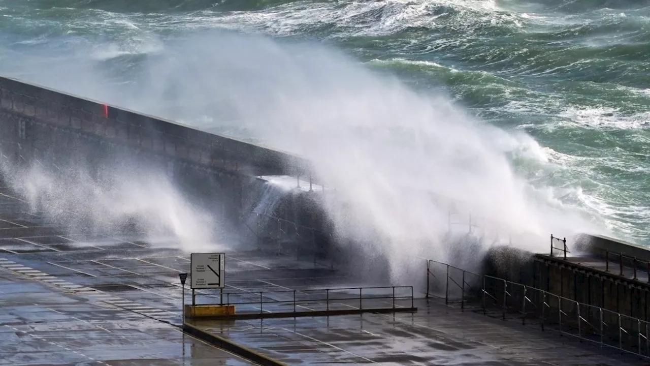 Storm Kathleen Causes Flight Cancellations and Disruptions in the UK