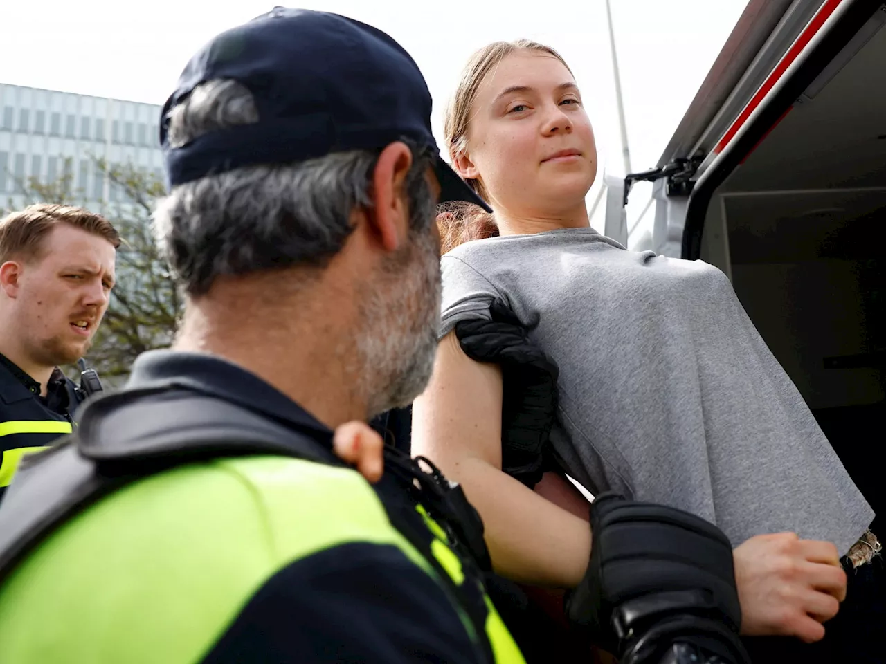 Greta Thunberg bei Straßenblockaden in Den Haag festgenommen