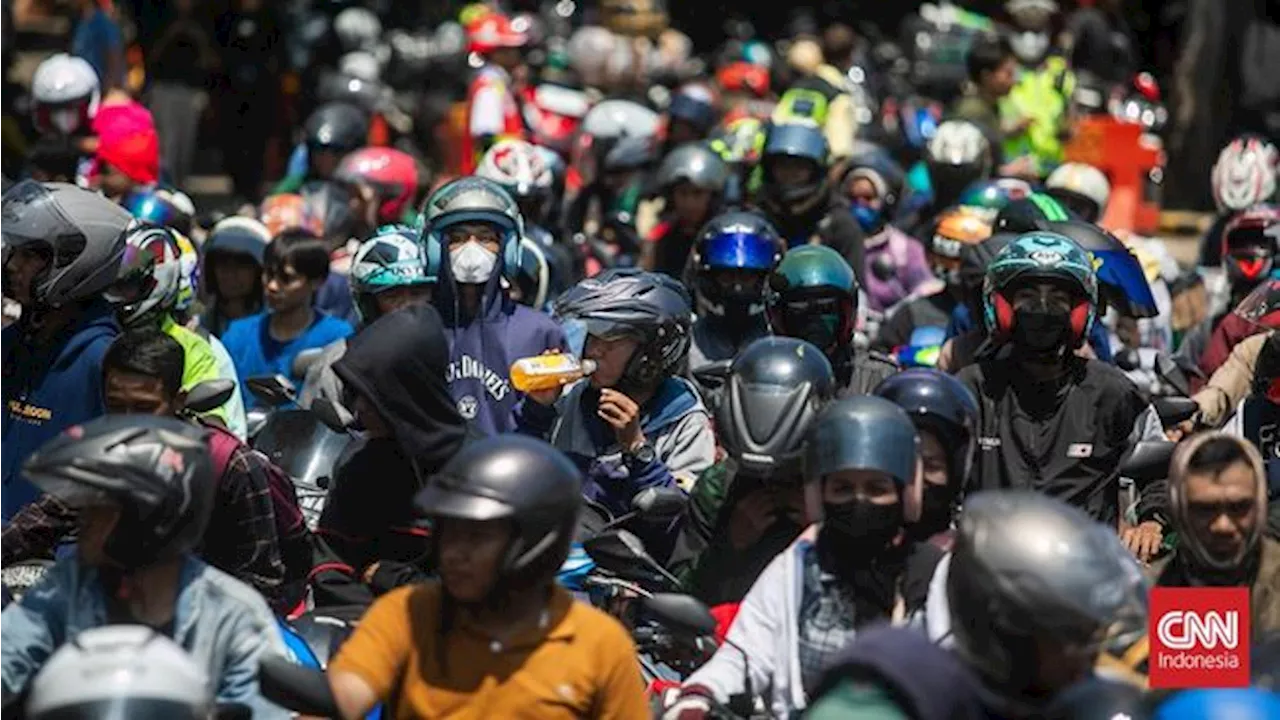 Kedatangan Pemudik di Pelabuhan Panjang Lampung Meningkat