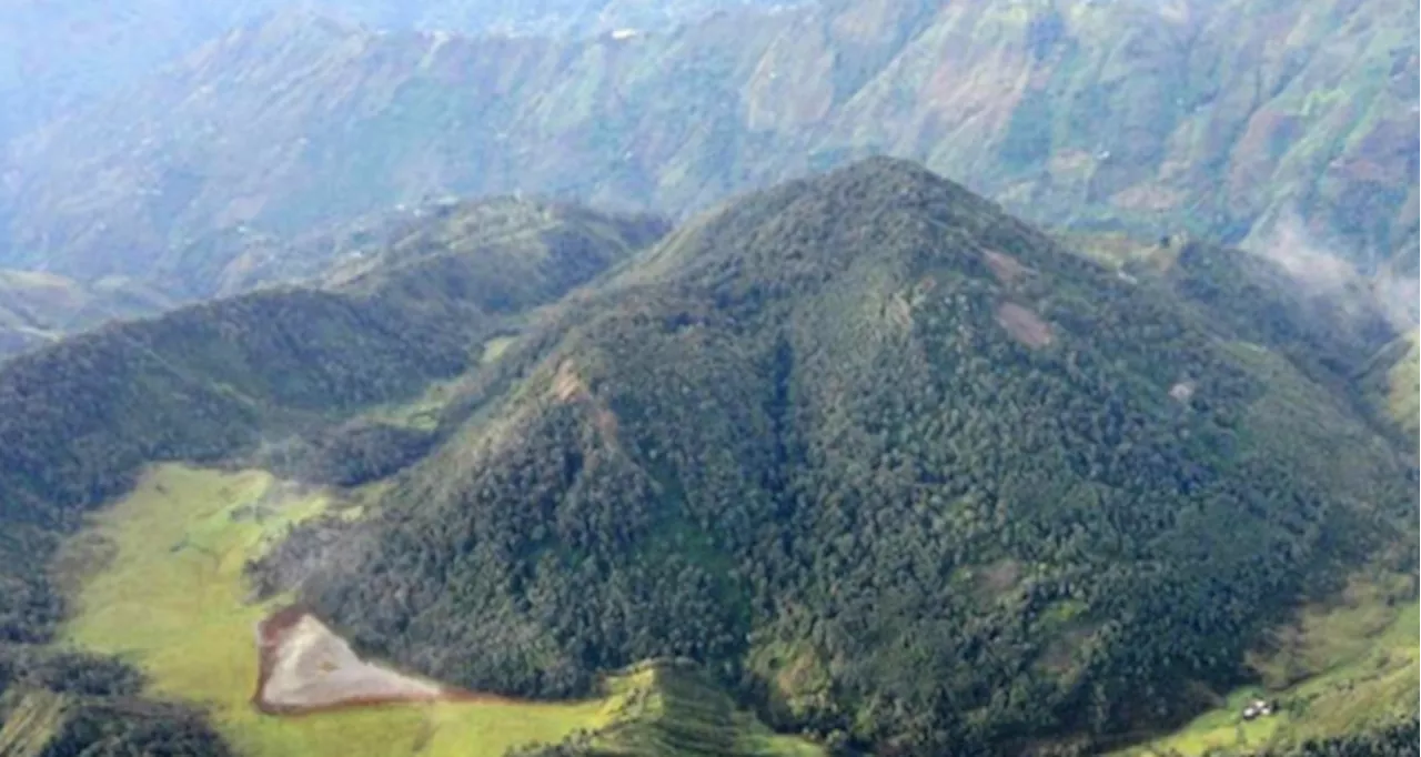 Alertan posible riesgo de erupción del volcán Machín de Tolima