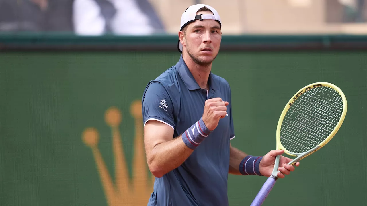 Jan-Lennard Struff zieht nach Comeback in die zweite Runde des ATP-Masters ein