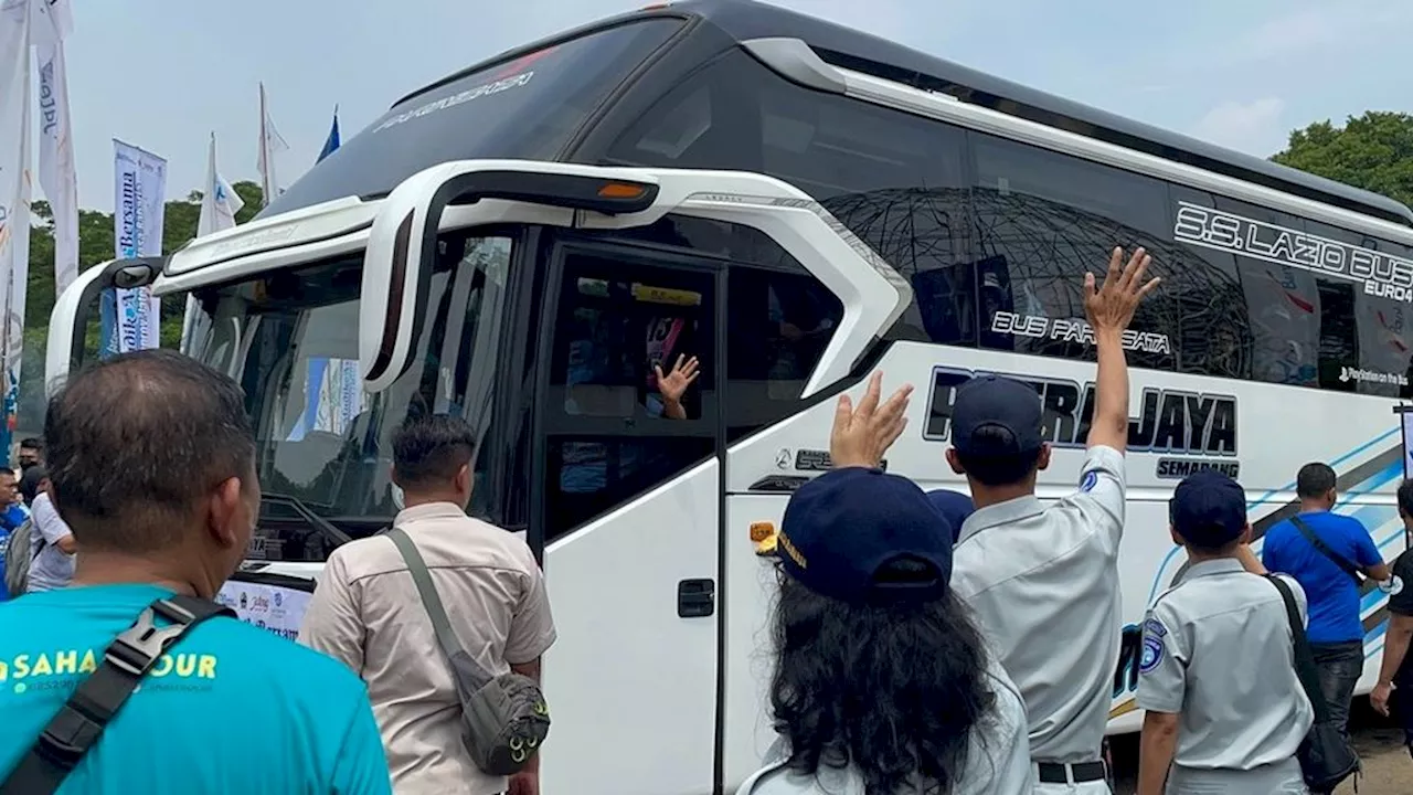 239 Armada Bus Program Mudik Balik Asyik 2024 Dilepas di Jakarta