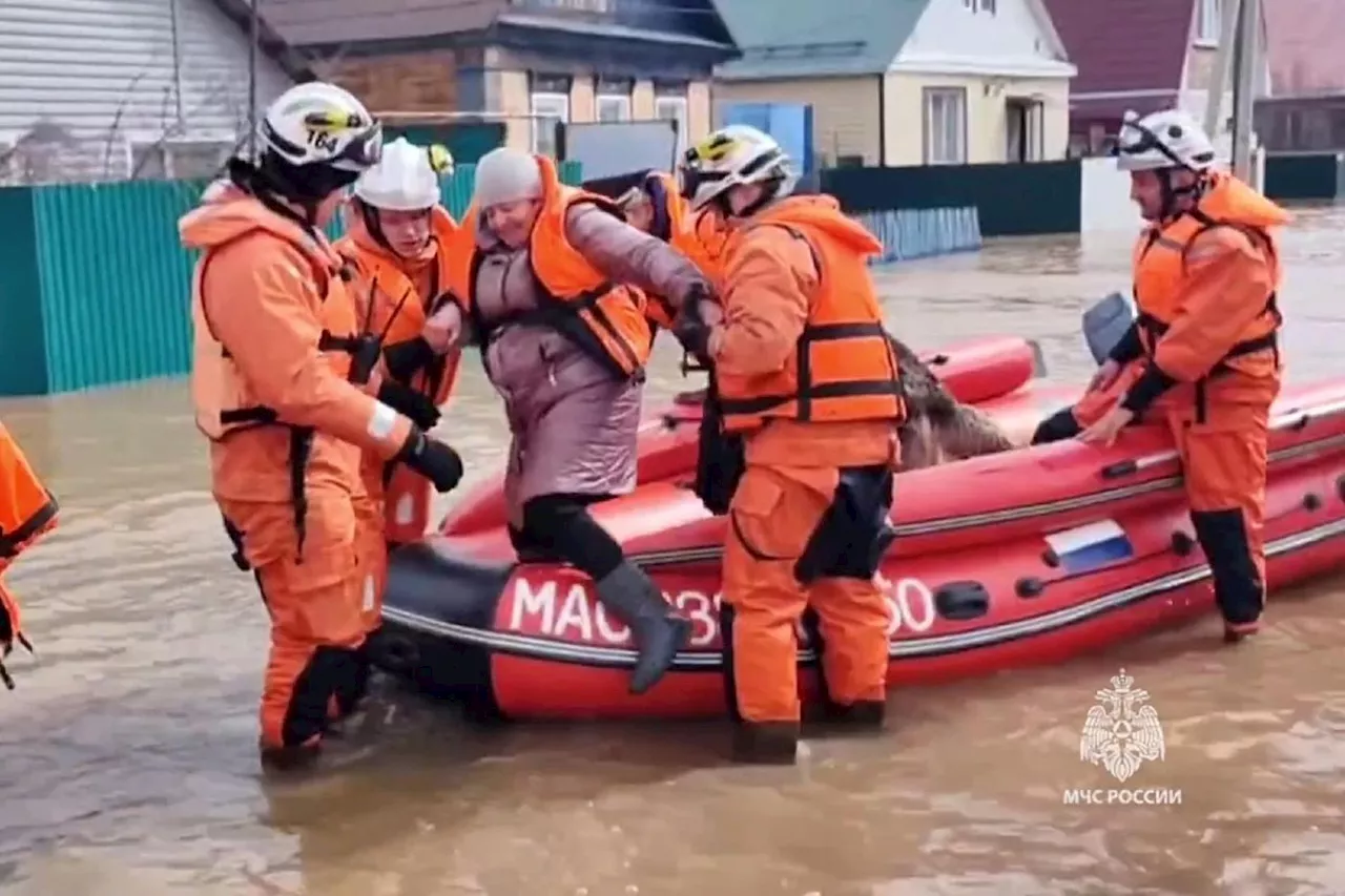 Inondations en Russie: «situation critique» à Orsk dans l'Oural