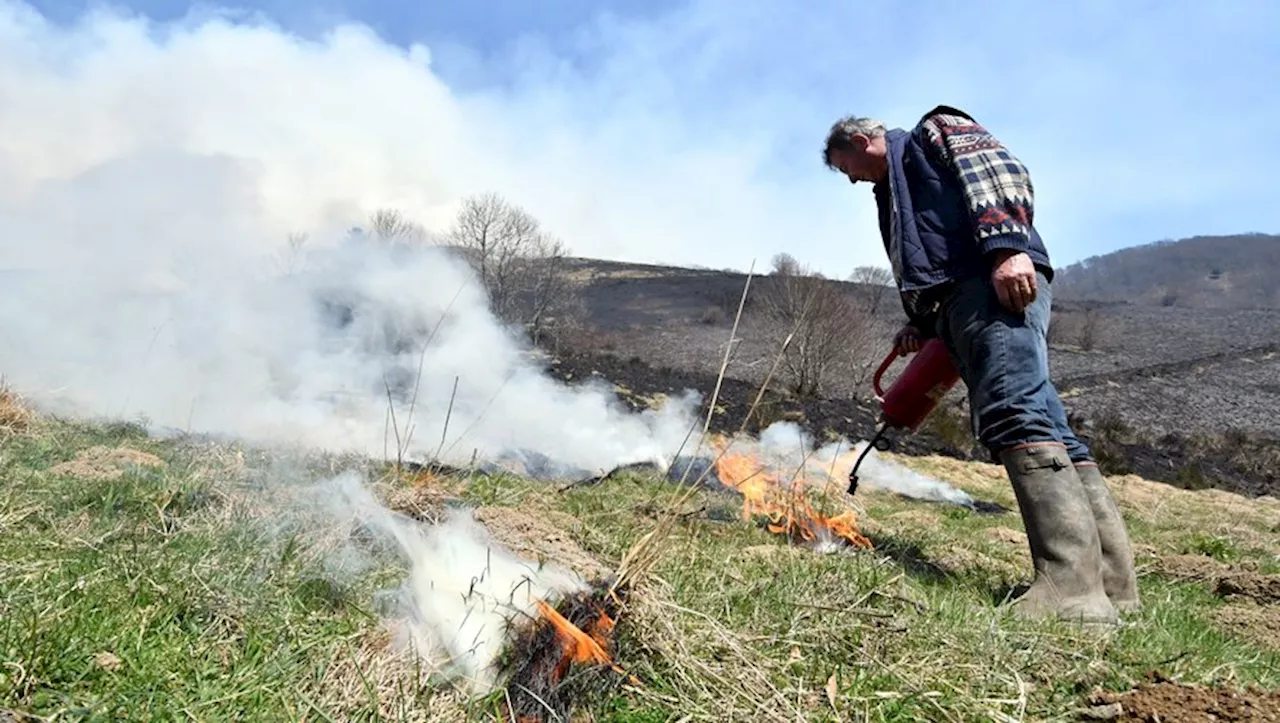 Un éleveur de 76 ans maîtrise mal un écobuage et meurt intoxiqué en Ardèche