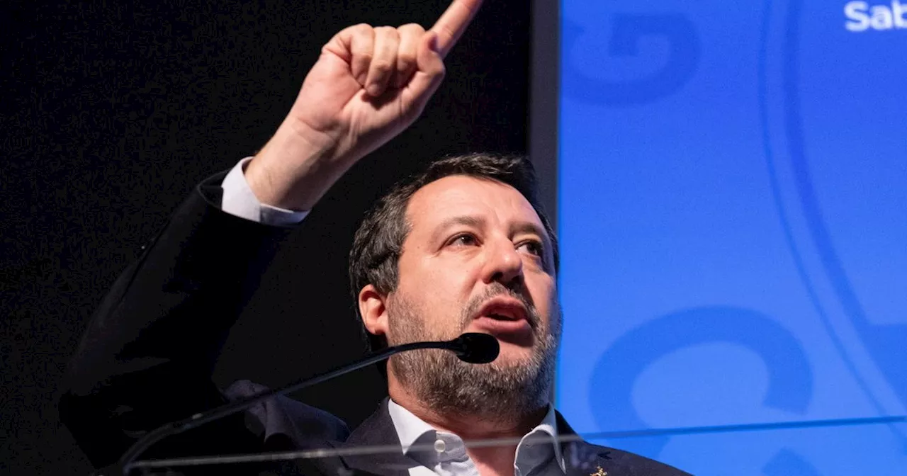 Matteo Salvini a Bari: &#034;Insulti ogni giorno, la loro parabola sta finendo&#034;