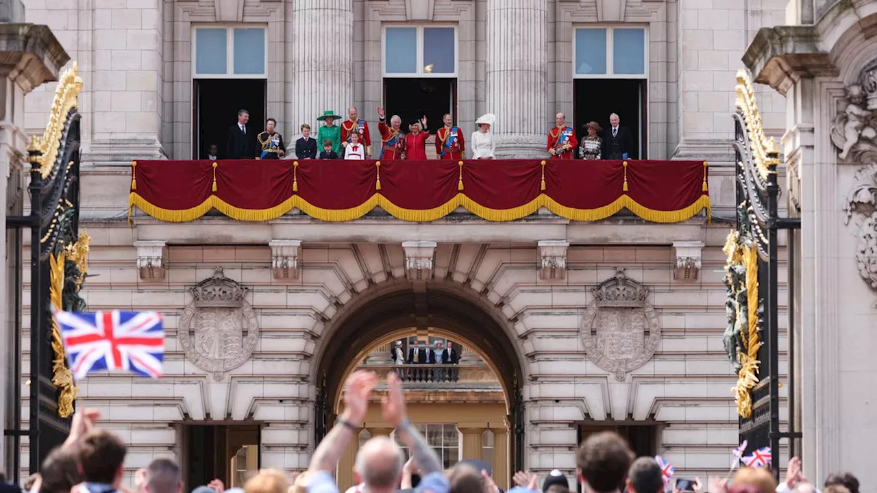 Tur Eksklusif ke Istana Buckingham