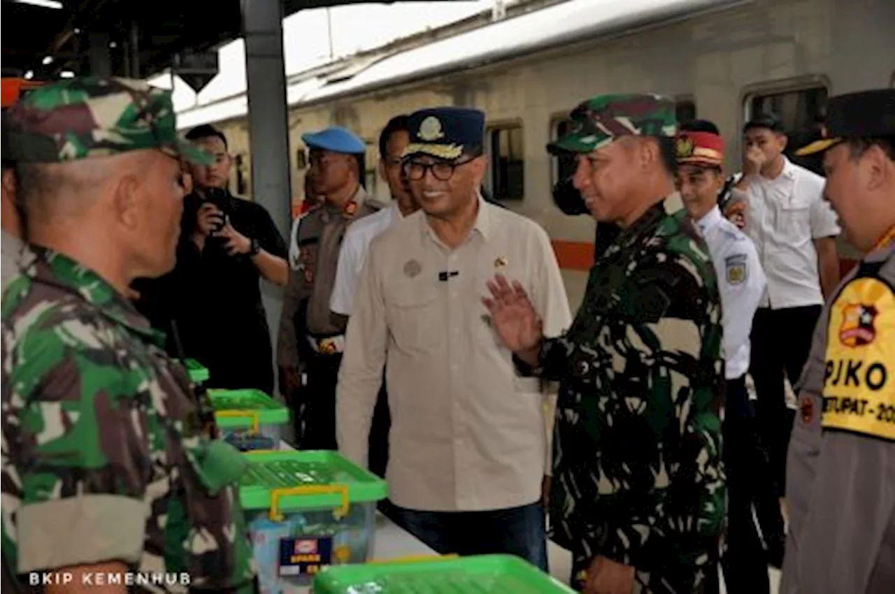 Menhub Budi Karya Sumadi Ingatkan KAI Soal Potensi Longsor Akibat Cuaca Buruk